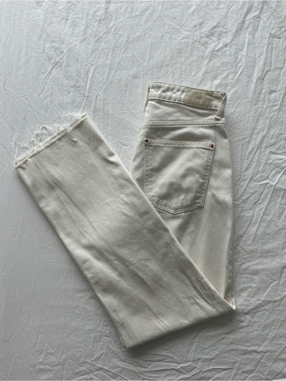 Zara High-Rise Off-White Frayed Hem Jeans